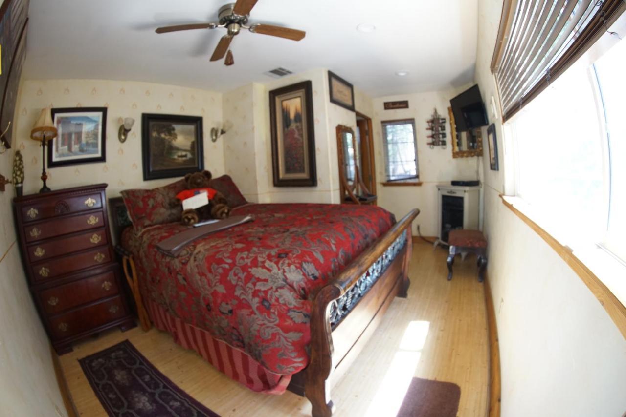 Fleur De Lac Europeran Inn Lake Arrowhead Eksteriør billede